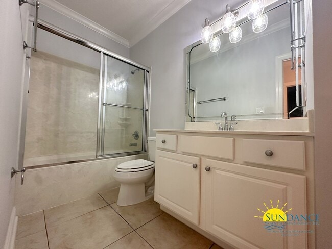 Building Photo - Beautiful Partially Furnished Condo in Downtown Fort Walton Beach!