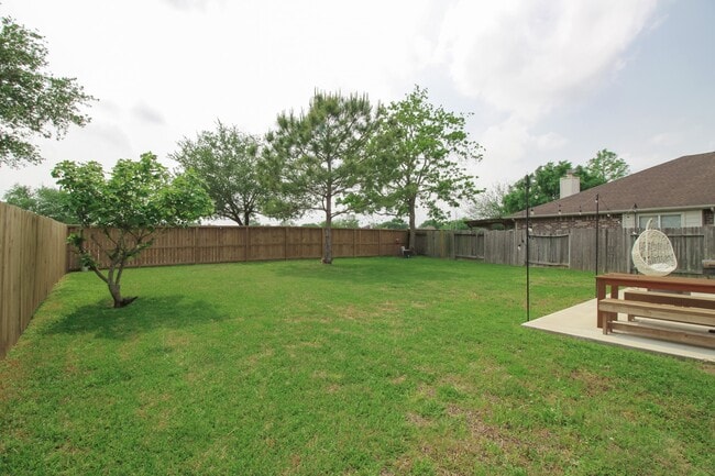 Building Photo - 319 Grand Isle Ln