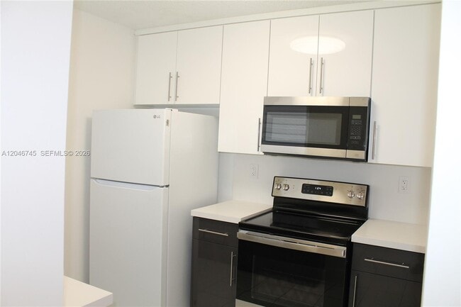 Building Photo - 1153 NW 125th Pl