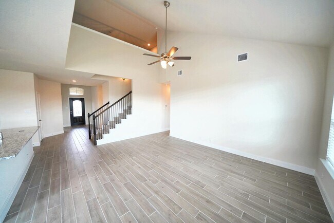 Building Photo - Stunning New Cibolo Home Now Available in Steel Creek - Realtor Commission: $500