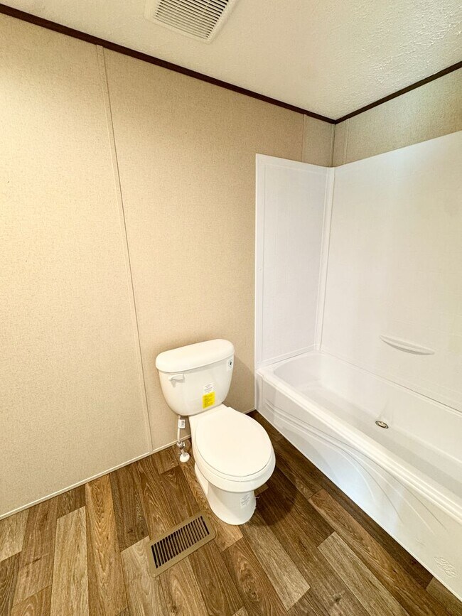 Building Photo - 3 Bedroom, 2 Bath in Aynor - off Edwards Rd!