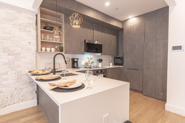 Building Photo - 233 Covert St.