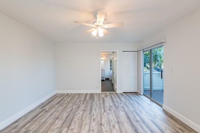 Building Photo - 5080 Point Alexis Dr