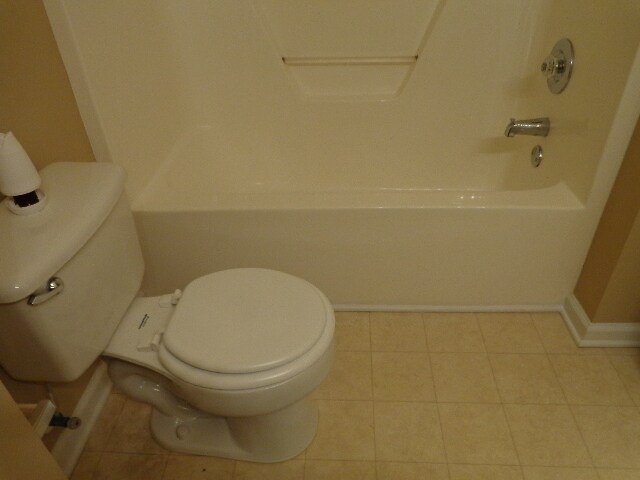 Building Photo - 725 Windsor Brook Ln