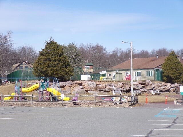 Building Photo - 64 Hugo Dr