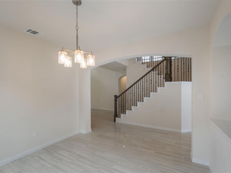 Building Photo - 1717 Wind River