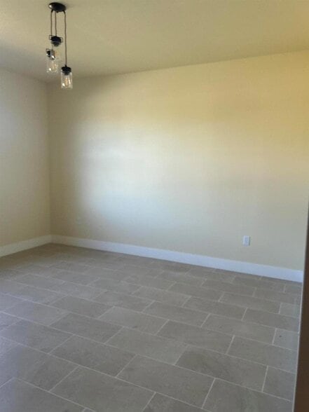 Building Photo - 768 Lindo Ln