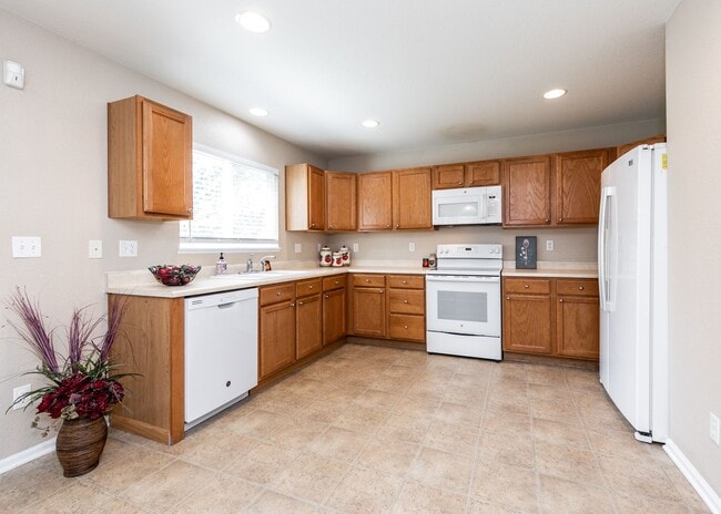 Building Photo - Charming 3 Bed, 2.5 bath in Northgate in D20