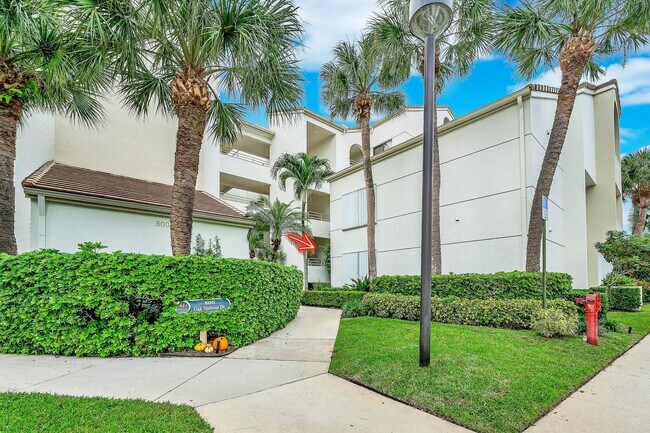 Primary Photo - 827 Oak Harbour Dr