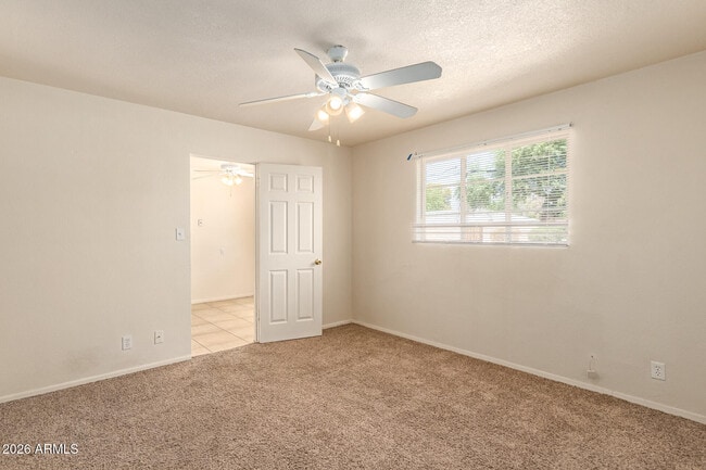 Building Photo - 550 W 19th St