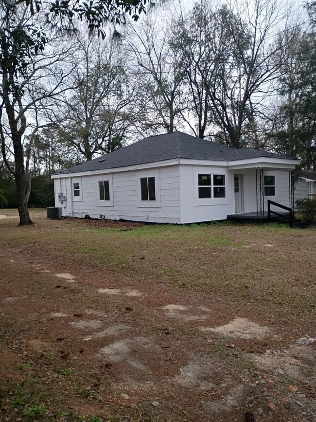 Building Photo - 1042 E Peachtree St