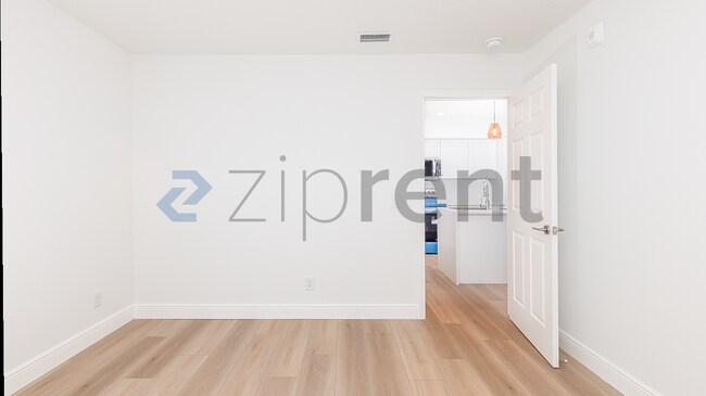 Building Photo - Unit 207