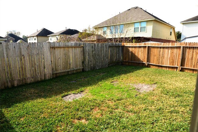 Building Photo - 9303 Daisy Cove Ln