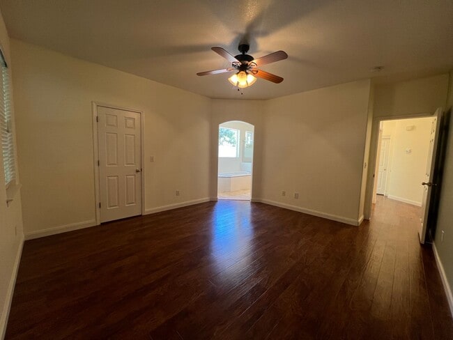 Building Photo - 3/2/2 Gorgeous Home In Gardnerville - Ruhe...