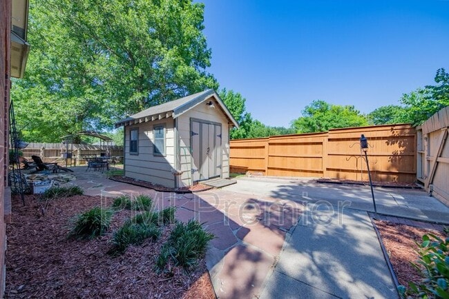 Building Photo - 471 Caviness Dr