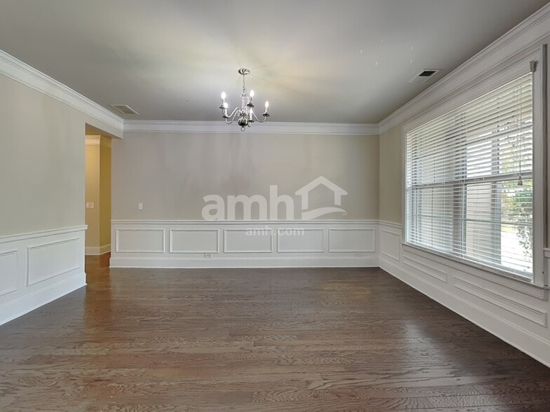 Building Photo - 146 Water Oak Dr