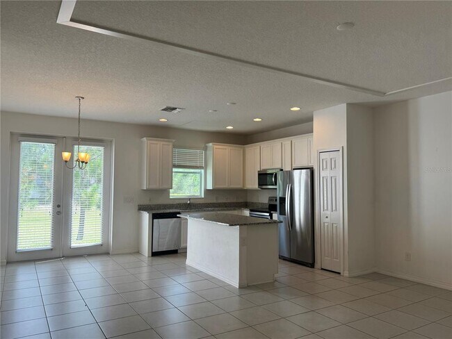 Building Photo - 1236 Countrymen Ct