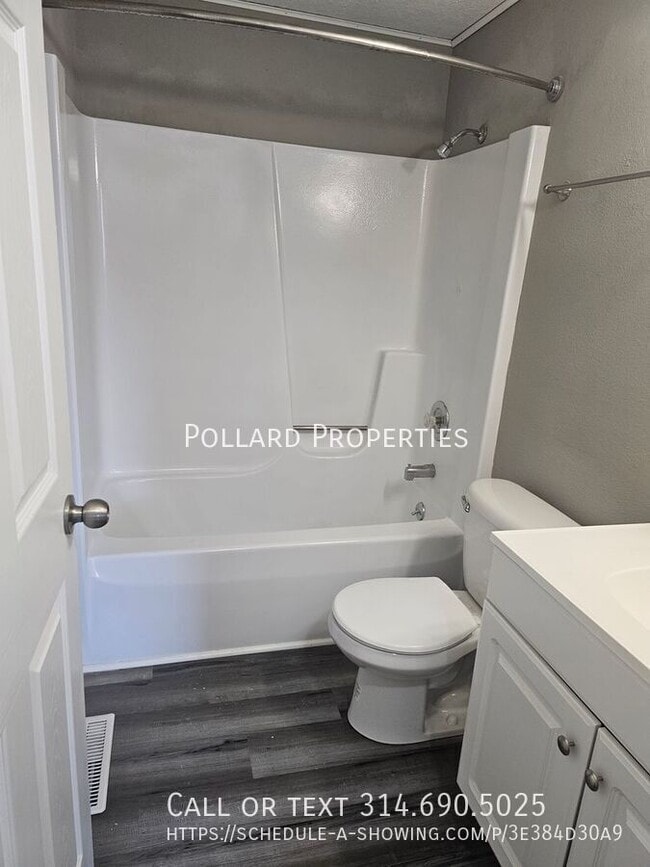 Building Photo - 408 Troy