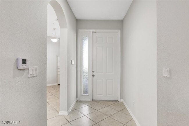 Building Photo - 1365 Mariposa Cir