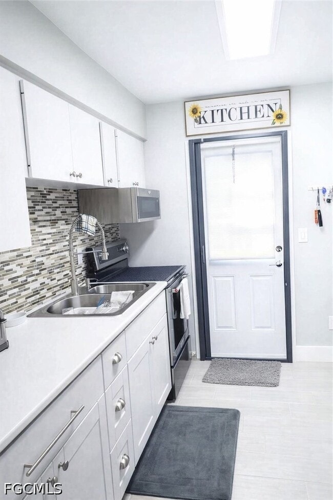 Building Photo - 6 Aztec Lily Ln