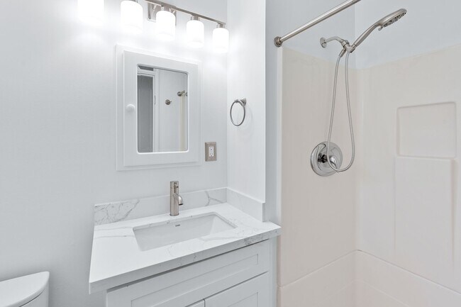 Building Photo - 4 bed/ 3 bath Single-Family Home in North Napa