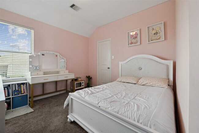 Building Photo - 3021 Wedgewood Bay Ct