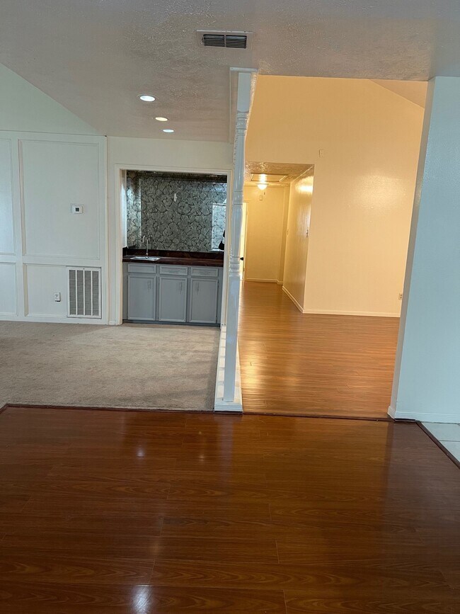 Building Photo - 11507 Sagemeadow Ln