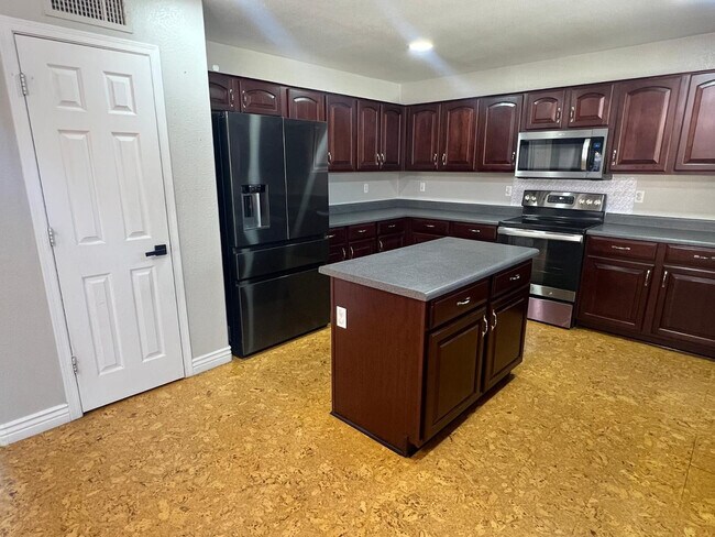 Building Photo - 11175 W Ashley Chantil Dr