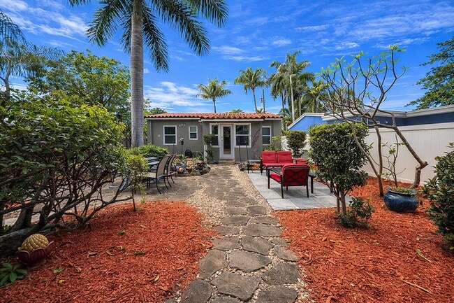 Building Photo - 1316 NE 2nd Ave