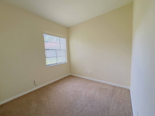 Building Photo - 405 Caraway Dr