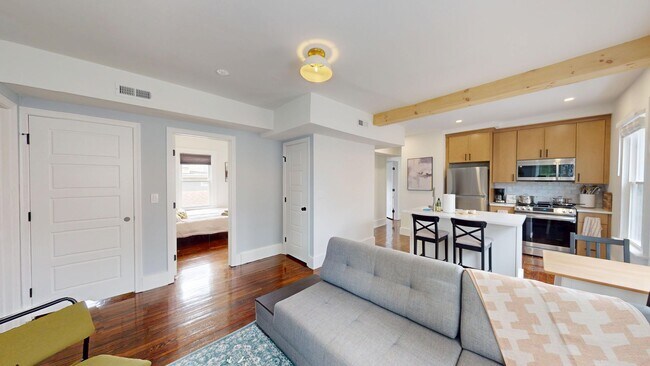 Building Photo - 69 Edwards St