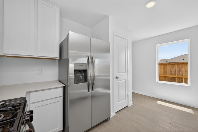 Building Photo - 28938 Rustic Windmill Wy