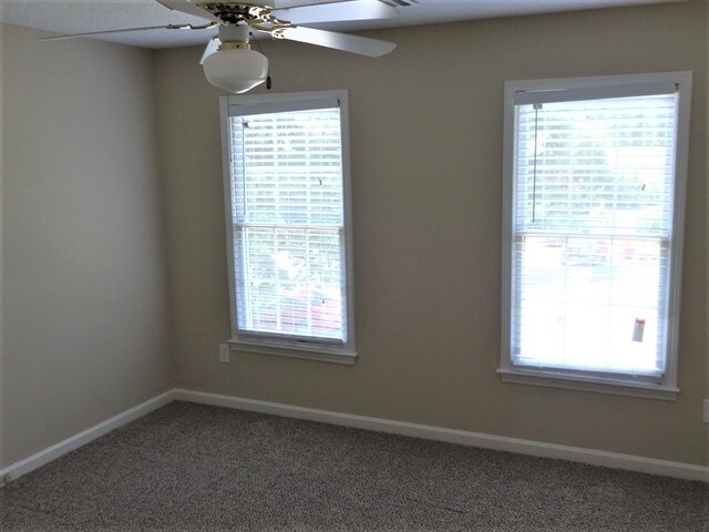 Building Photo - 1501 Jade Cove Dr