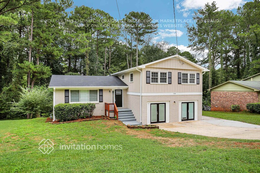 Primary Photo - 2904 Lloyd Rd