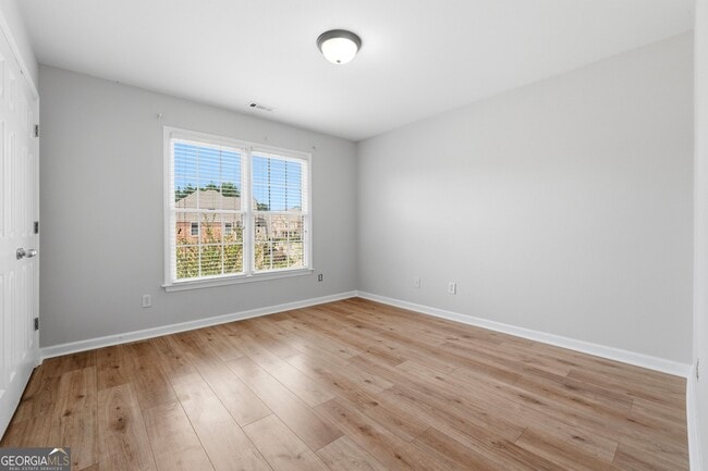 Building Photo - 715 Arbor Cove