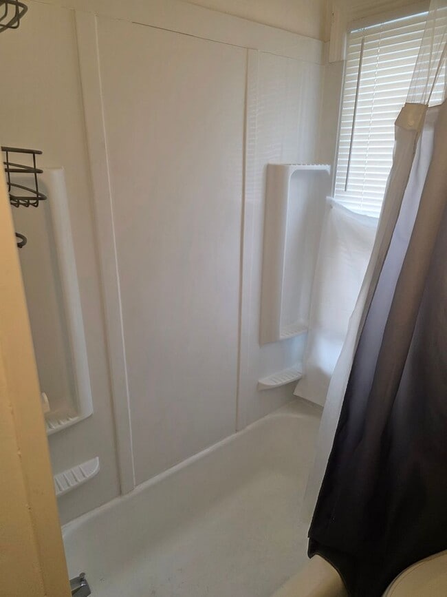 Building Photo - City of Wilmington Hedgeville Area