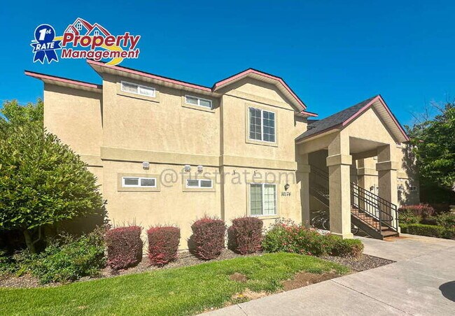 Building Photo - 10042 W Garverdale Ln