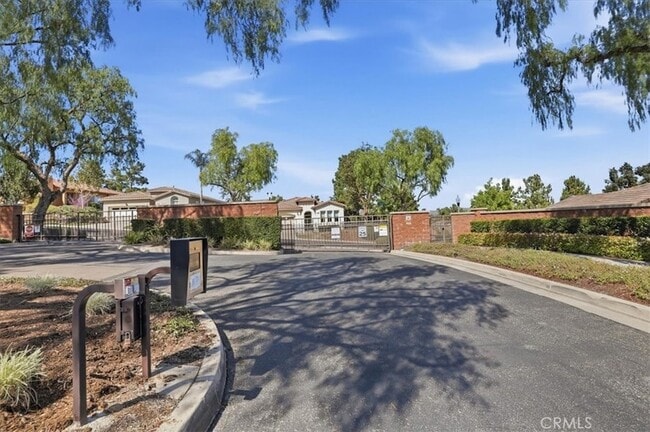 Building Photo - 9196 Pioneer Ln