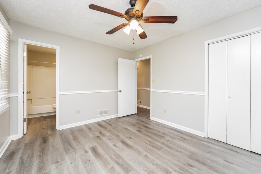 Building Photo - 80 Belmont Park Ln