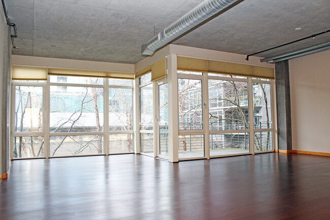 Building Photo - PEARL DISTRICT: Studio Condo with Parking ...