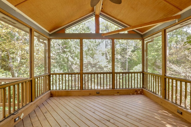 Building Photo - 2175 Wenlok Trail