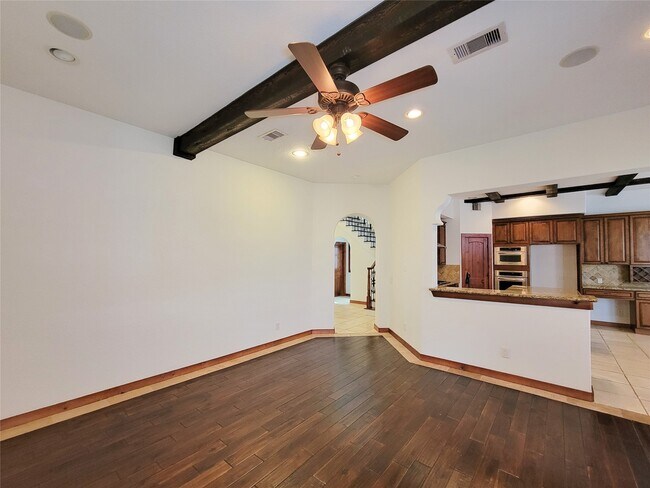 Building Photo - 1801 W 24th St