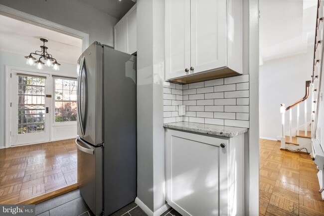 Building Photo - 1635 Ripon Pl