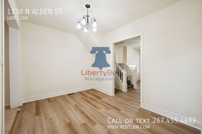 Building Photo - 1330 N Alden St