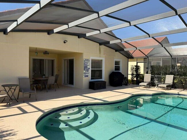 Building Photo - 328 Robin Rd