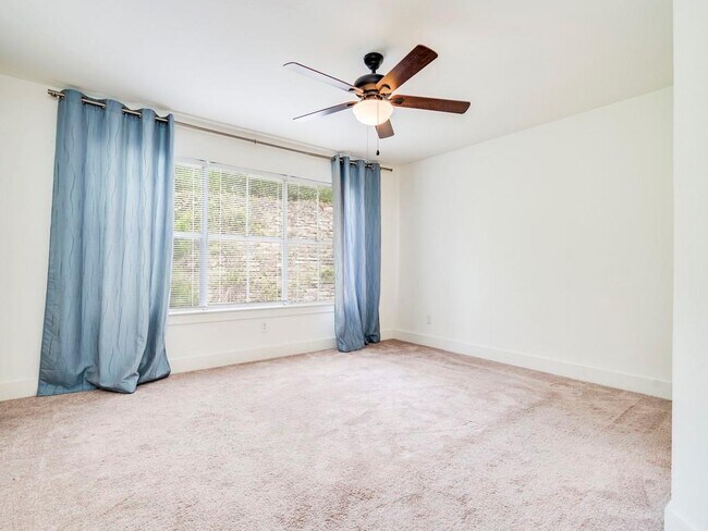 Building Photo - 6901 Old Quarry Ln