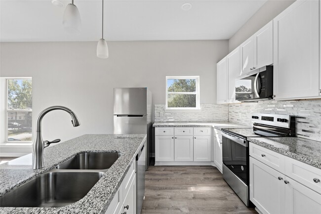 Building Photo - 8203 Tower St