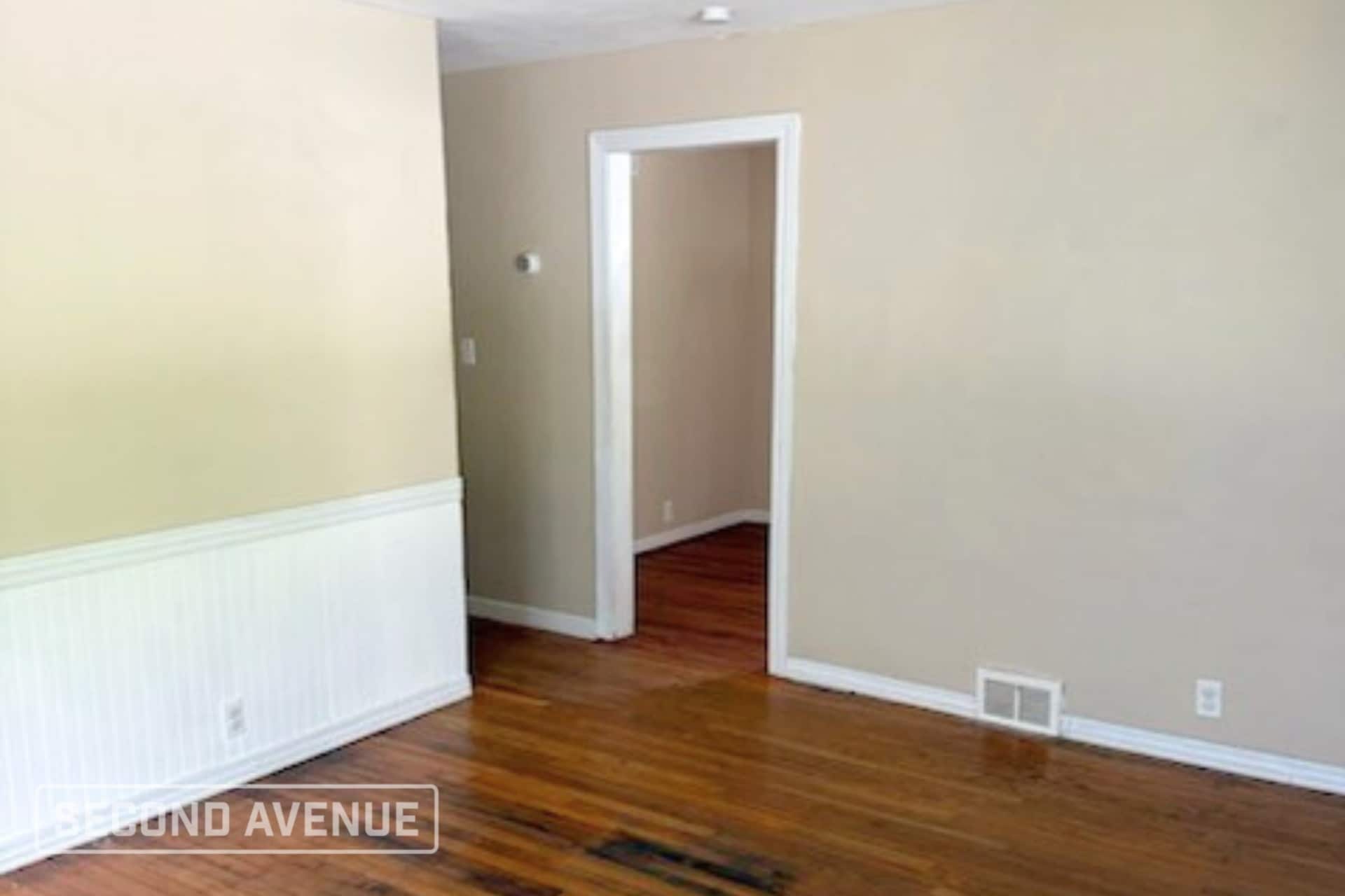 Building Photo - 403 Sunnyside Ave