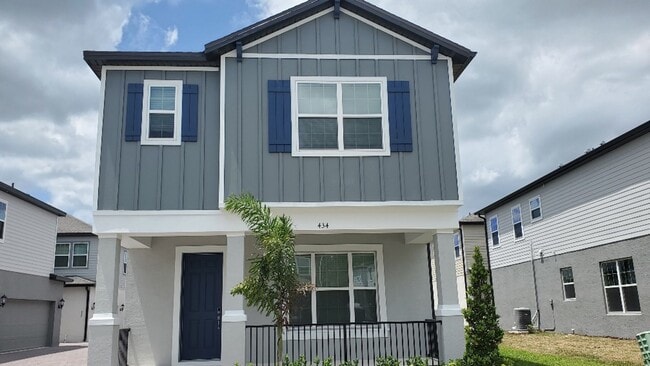 Primary Photo - Lovely 4 bedroom townhome in Venetian Bay