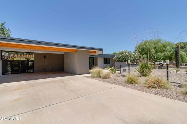 Building Photo - 3538 E Gold Dust Ave